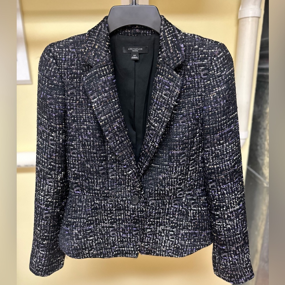 ANN TAYLOR‎ BLAZER